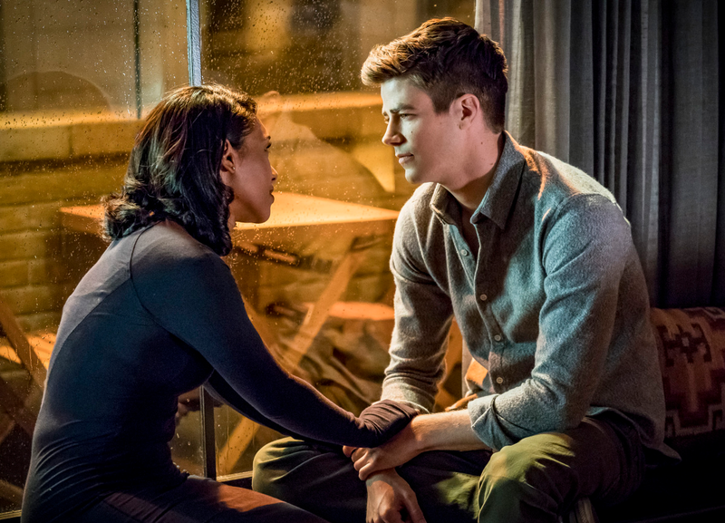 Candice Patton, Grant Gustin (Photo: Dan Power/The CW)